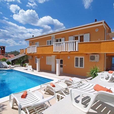 Apartment Mornar-5 By Interhome Trogir Exterior foto