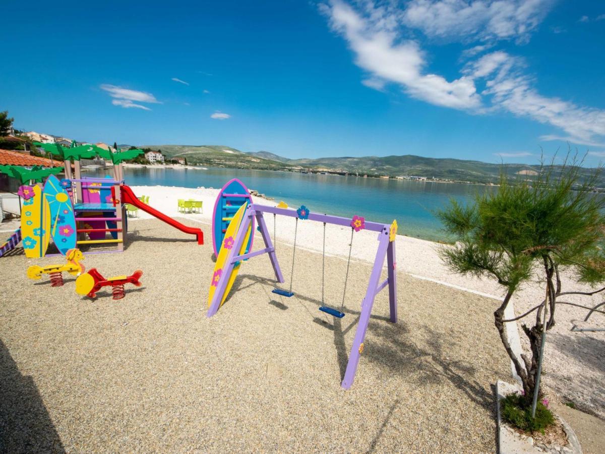 Apartment Mornar-5 By Interhome Trogir Exterior foto